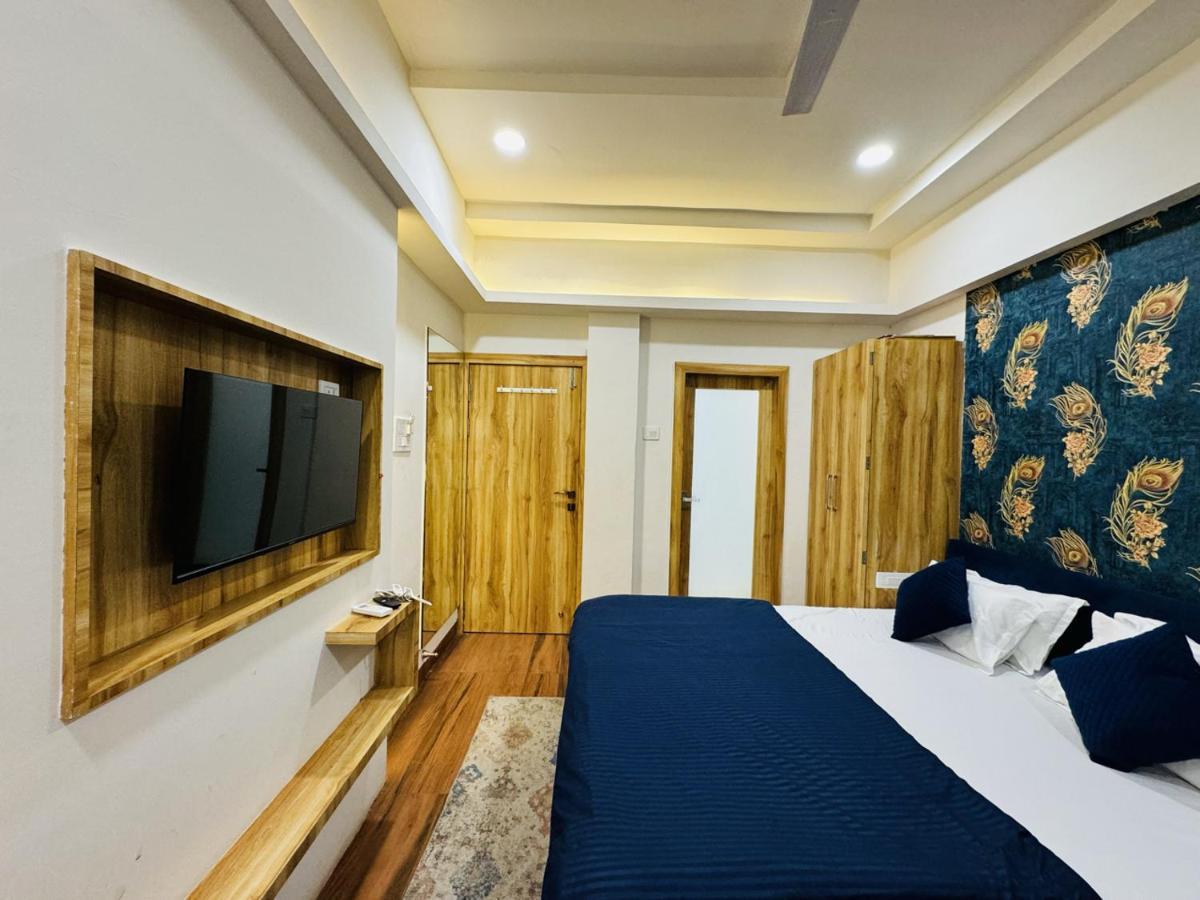 Hotel Shree Mahakal Krapa اوجاين المظهر الخارجي الصورة