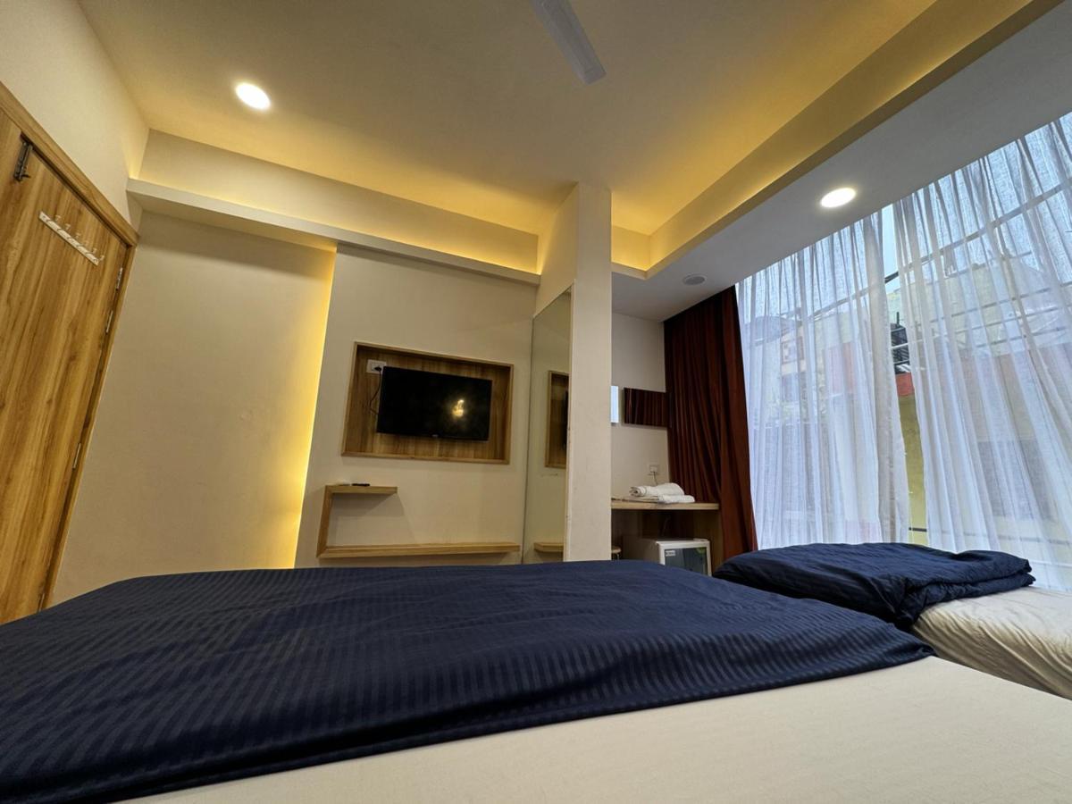 Hotel Shree Mahakal Krapa اوجاين الغرفة الصورة