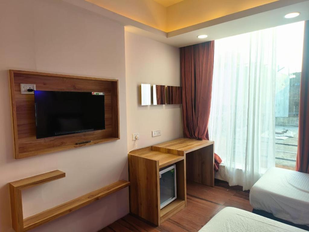 Hotel Shree Mahakal Krapa اوجاين المظهر الخارجي الصورة