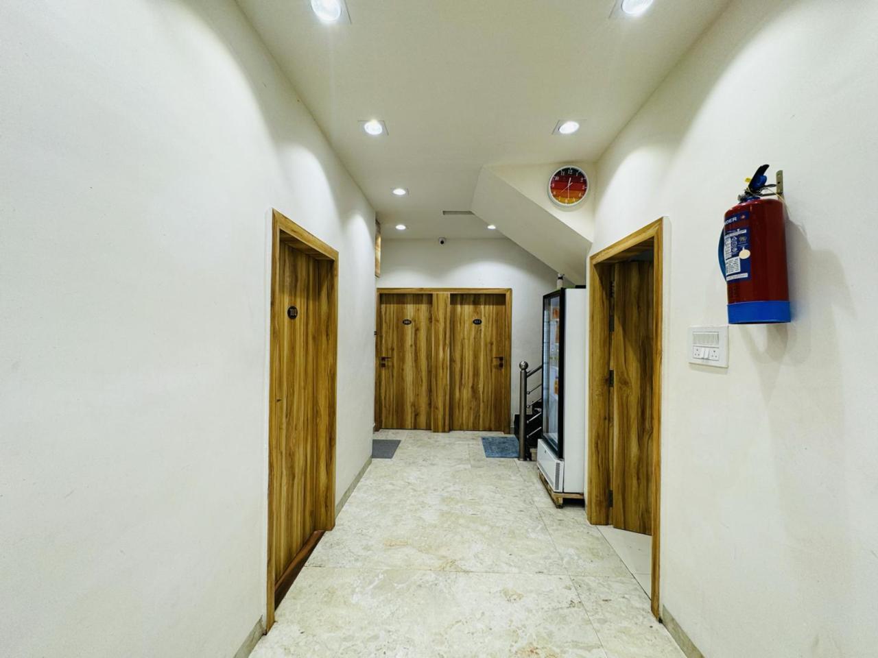 Hotel Shree Mahakal Krapa اوجاين المظهر الخارجي الصورة